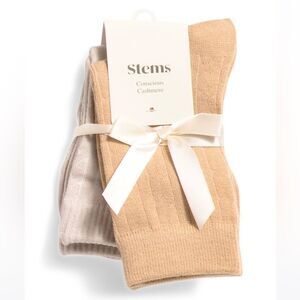 Stems 2 pk Ivory Taupe Cashmere Wool Blend Stretch Cable Knit Socks